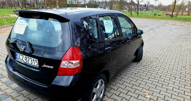 Honda Jazz cena 11999 przebieg: 237000, rok produkcji 2007 z Kwidzyn małe 172